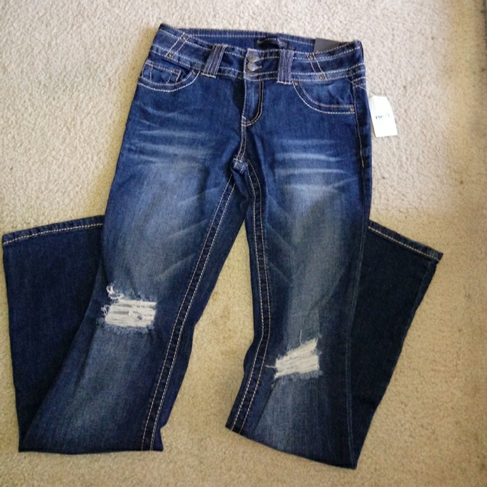✅Rue 21 Mid Rise, Slim Boot 5/6 reg NWT